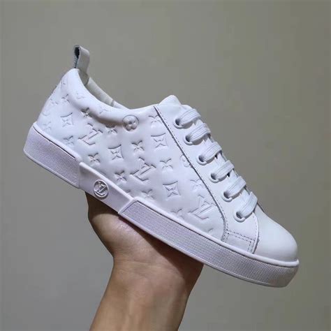 sneakers lv donna|louis vuitton lv sneakers.